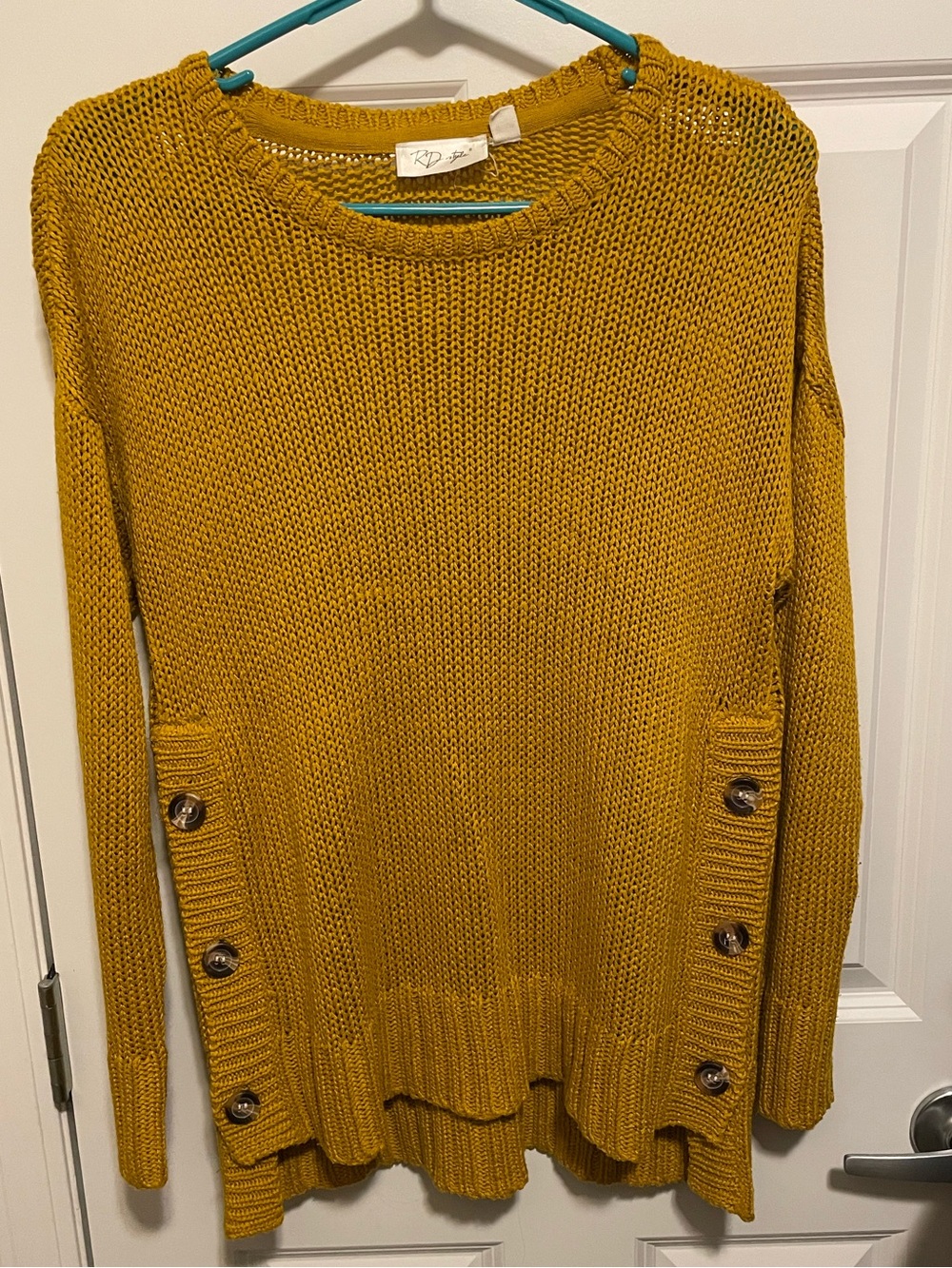 RD Style Side Button Crew Neck Knit Sweater Size Large